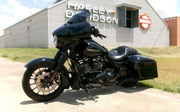 2019 Harley-Davidson® FLHXS - Street Glide® Special