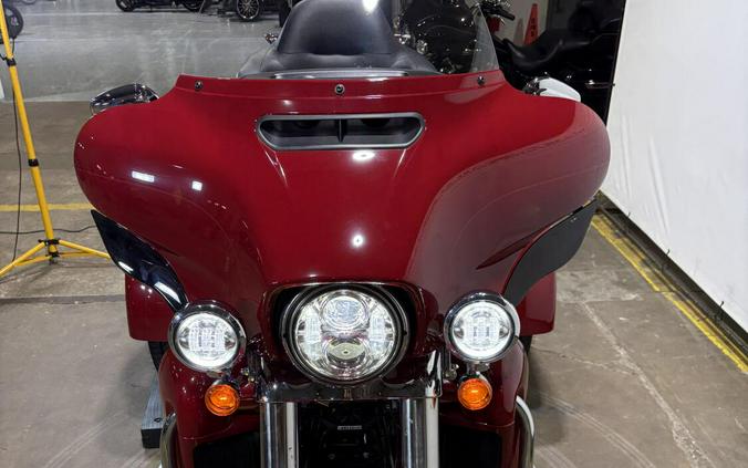 2021 Harley-Davidson Tri Glide Ultra Billiard Red