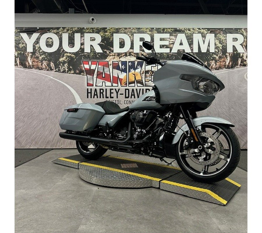 2024 FLTRX Road Glide®