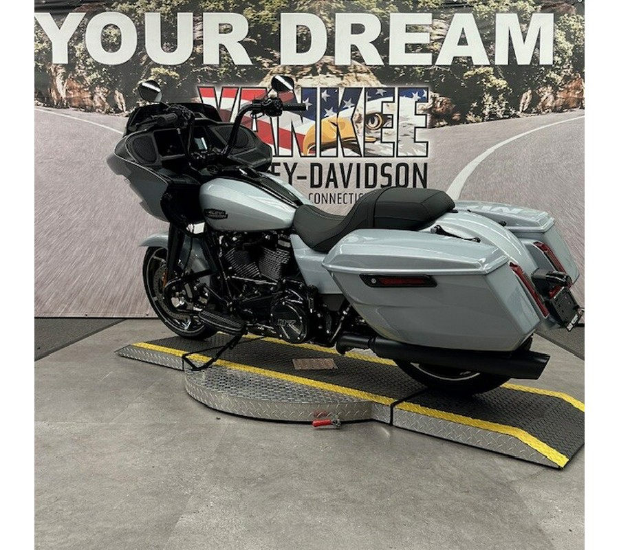 2024 FLTRX Road Glide®