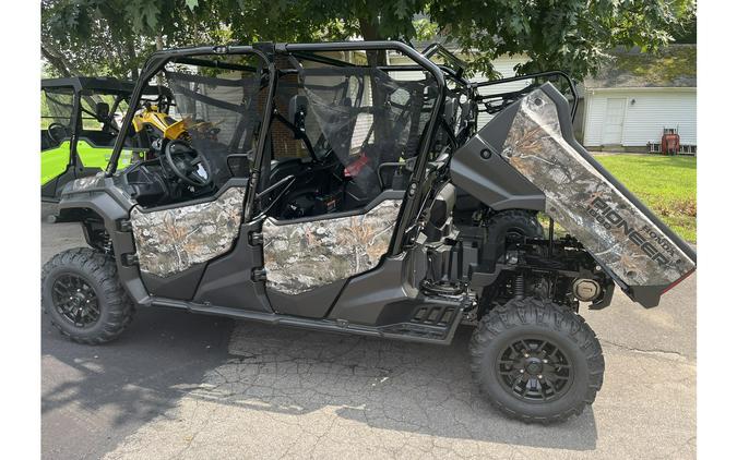 2024 Honda Pioneer 1000-6 Deluxe Crew Camo