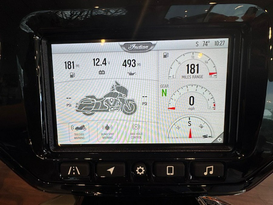 2026 Indian Motorcycle® Chieftain® PowerPlus 112 Dark Horse® with PowerBand Audio Package