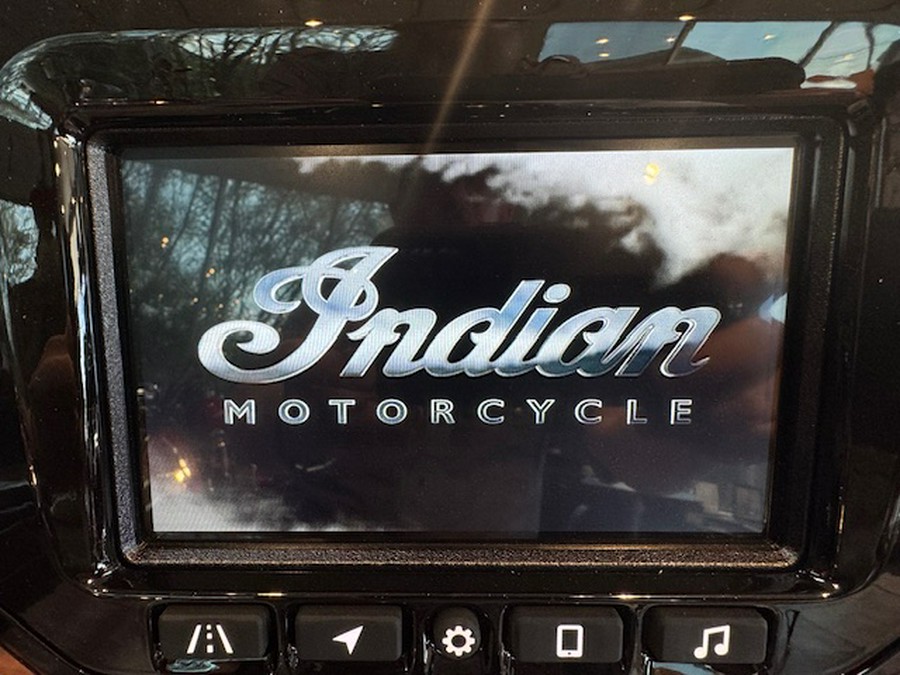 2026 Indian Motorcycle® Chieftain® PowerPlus 112 Dark Horse® with PowerBand Audio Package
