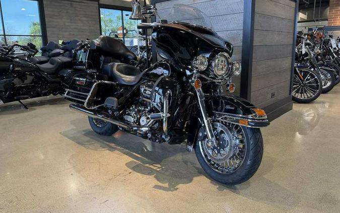 2013 Harley-Davidson® FLHTC - Electra Glide® Classic