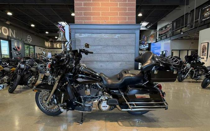 2013 Harley-Davidson® FLHTC - Electra Glide® Classic
