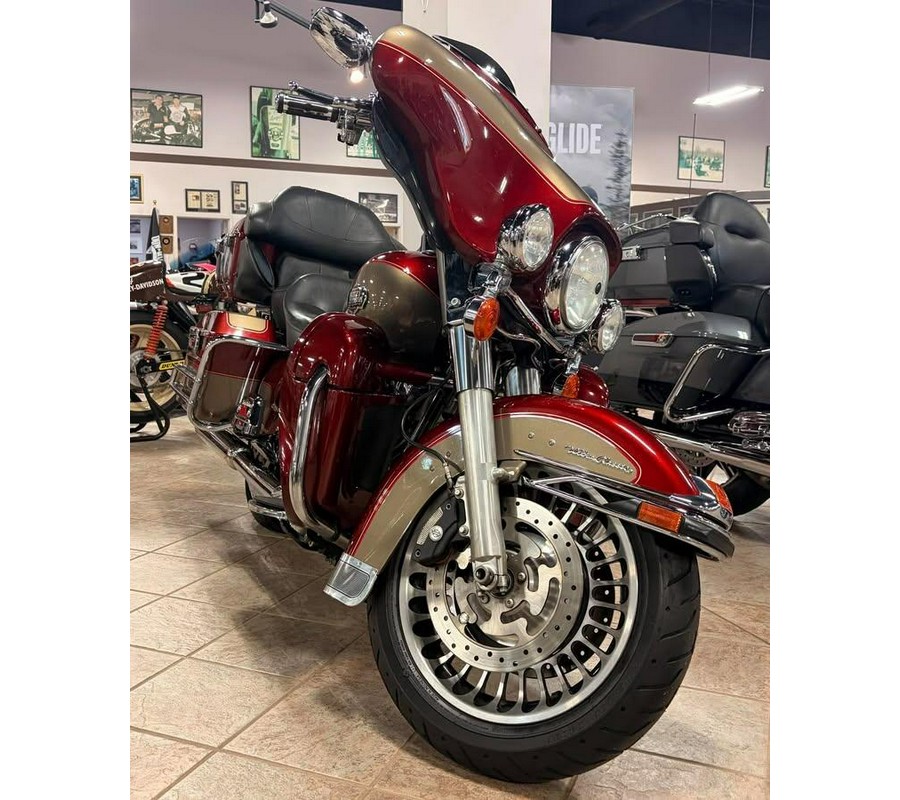2009 FLHTCU