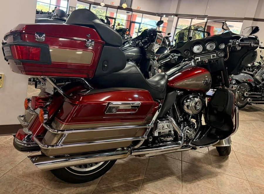 2009 FLHTCU