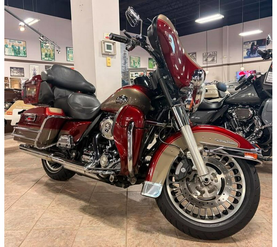 2009 FLHTCU