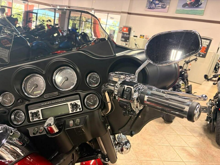 2009 FLHTCU