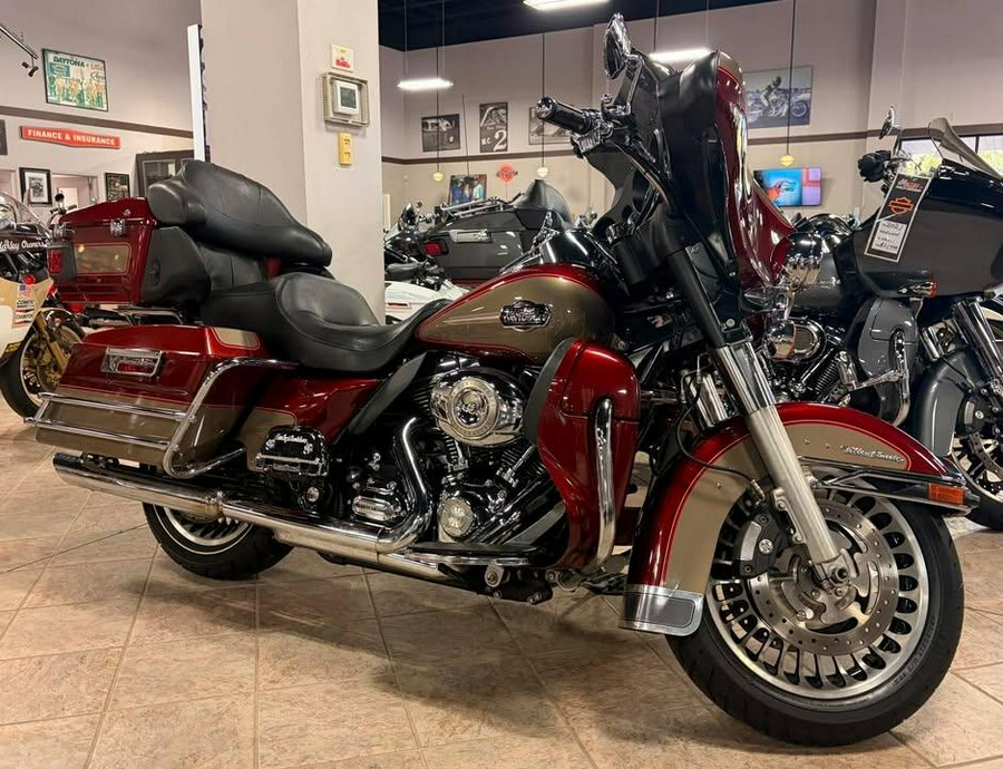 2009 FLHTCU