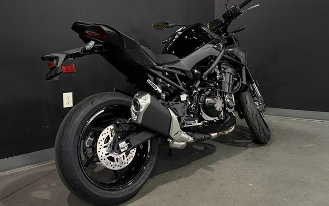2027 Kawasaki Z900 ABS