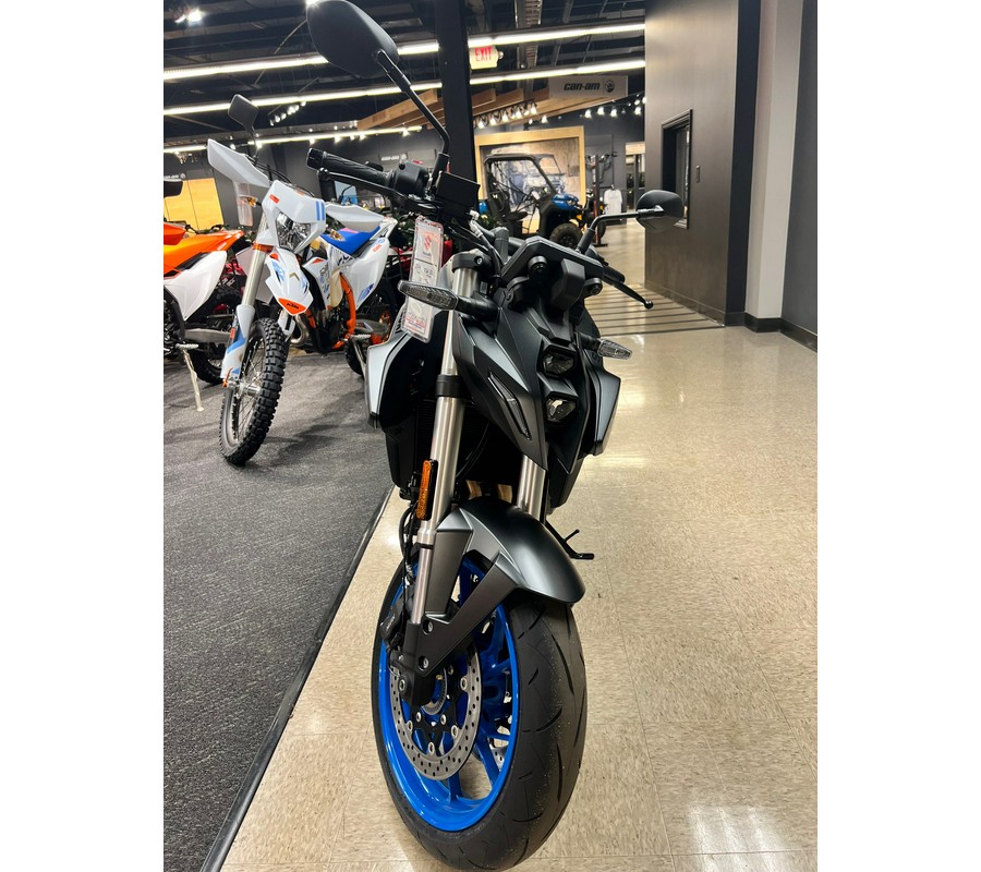 2024 Suzuki GSX-8S