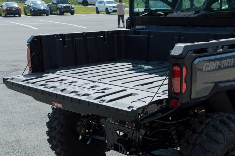 2024 Can-Am® Defender MAX Limited HD10