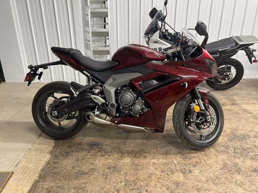 2025 Triumph Daytona 660