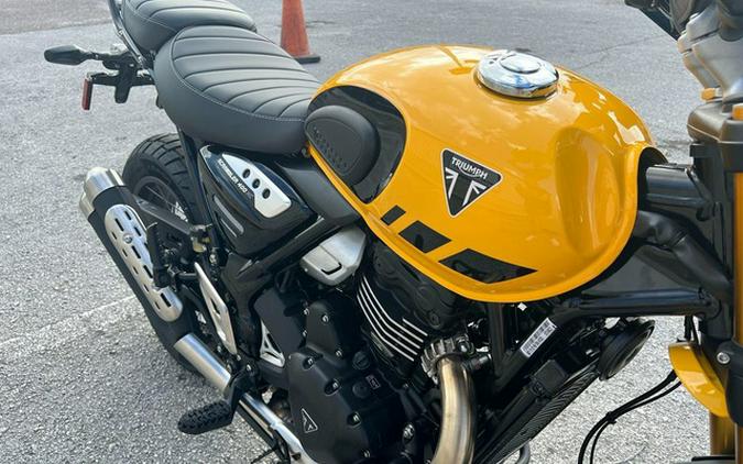 2026 Triumph Scrambler 400 XC Racing Yellow XC