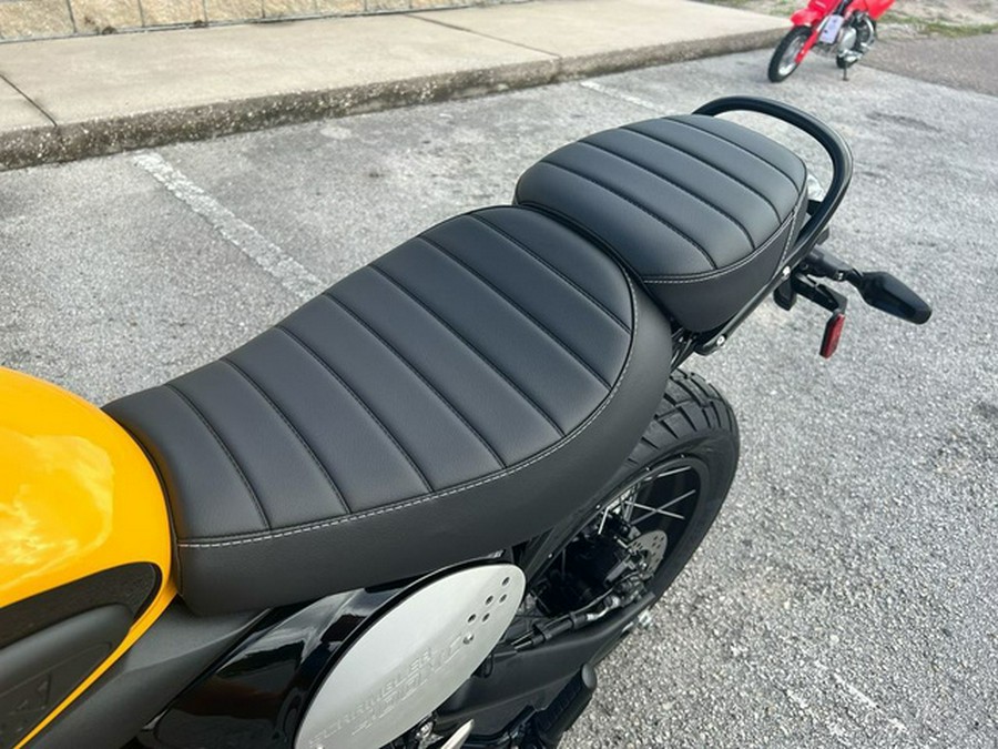 2026 Triumph Scrambler 400 XC Racing Yellow XC