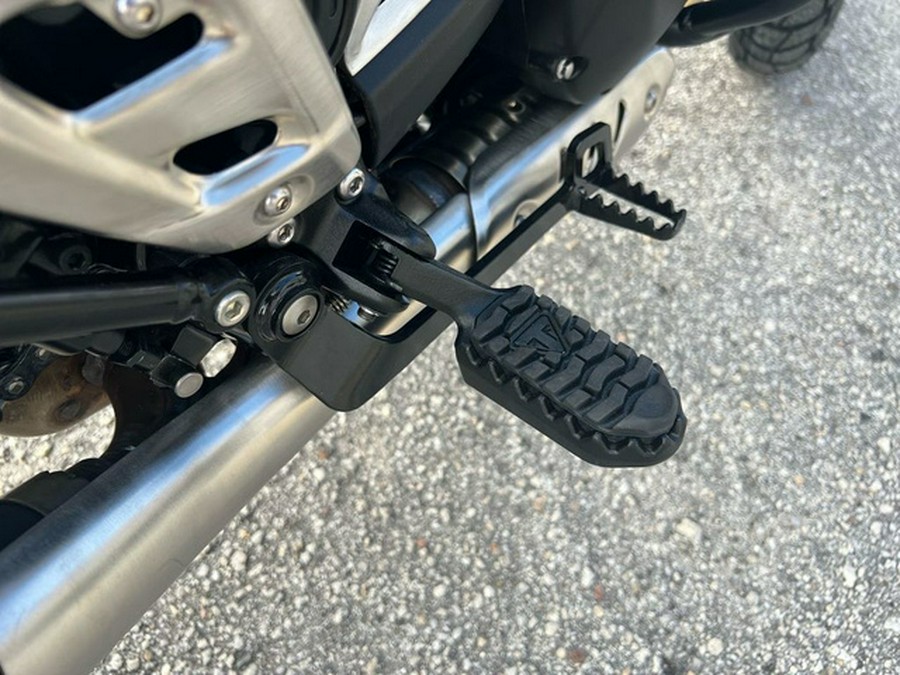 2026 Triumph Scrambler 400 XC Racing Yellow XC