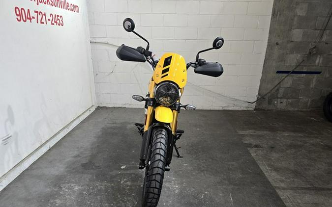 2026 Triumph Scrambler 400 XC Racing Yellow XC