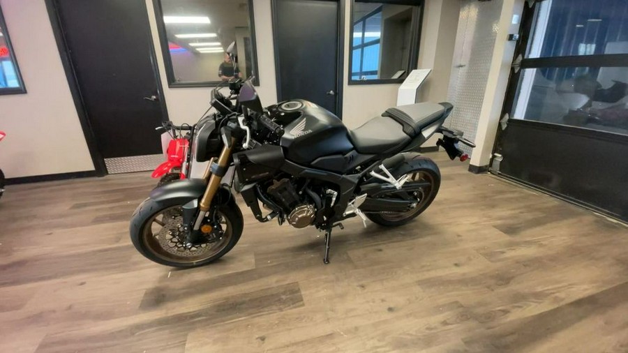 2026 Honda® CB650R E-Clutch