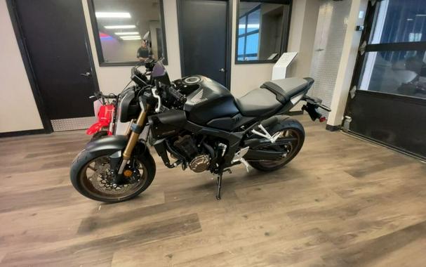 2026 Honda® CB650R E-Clutch