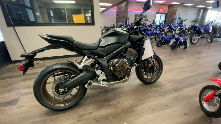 2026 Honda® CB650R E-Clutch
