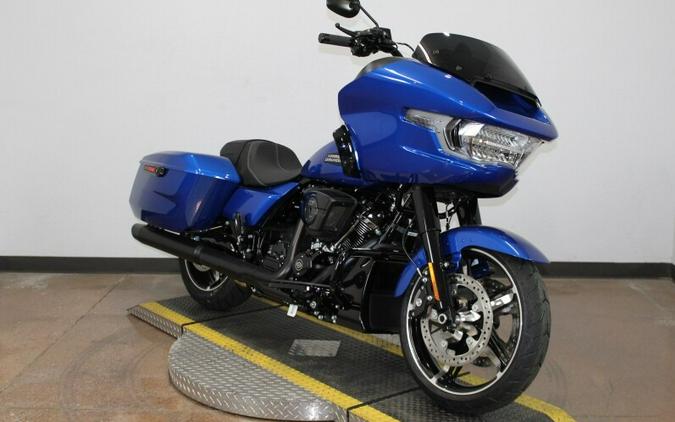 Harley-Davidson Road Glide® 2024 FLTRX 84445539 BLUE BURST