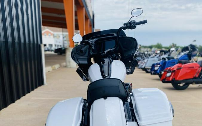 FLTRX 2024 Road Glide®