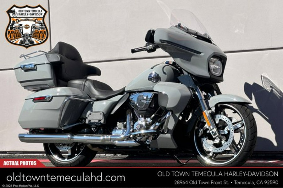 2025 Harley-Davidson FLHXU