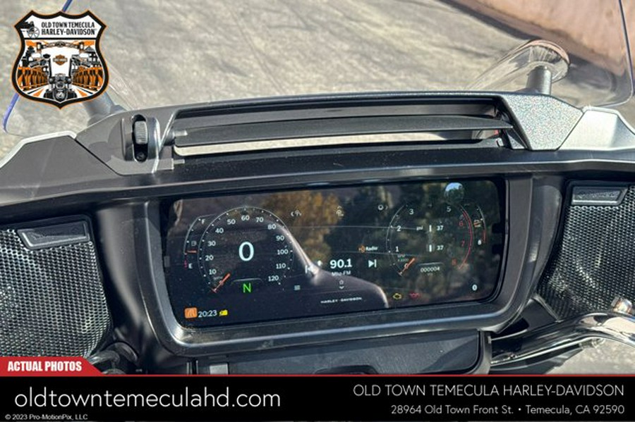 2025 Harley-Davidson FLHXU