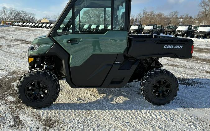 2026 Can-Am Defender DPS CAB HD10