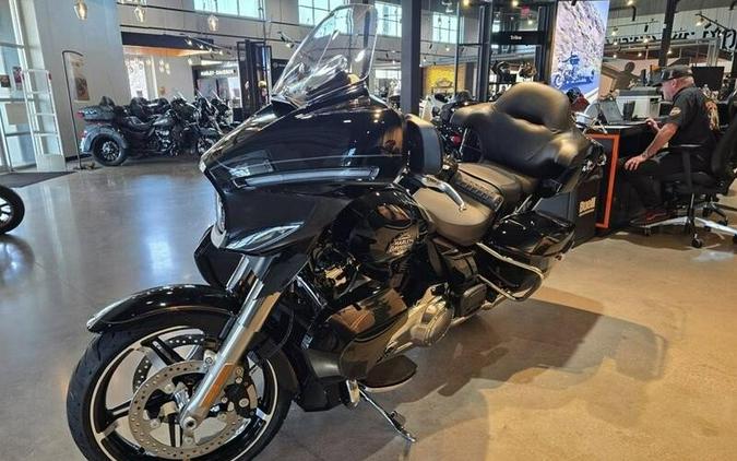 FLHXU 2025 Street Glide™ Ultra