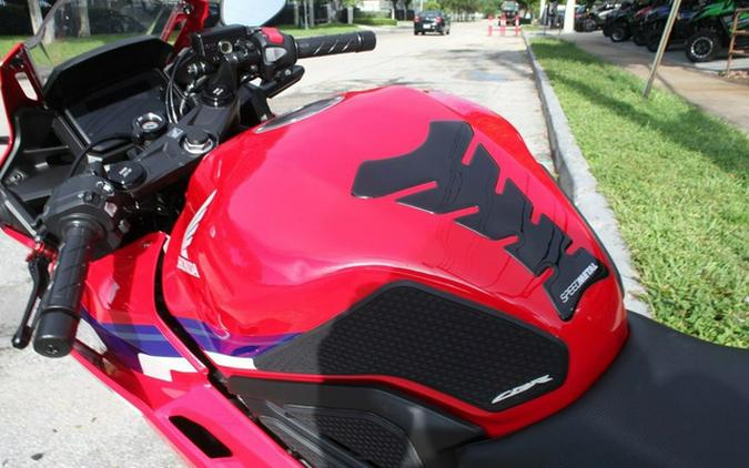 2025 Honda CBR500R