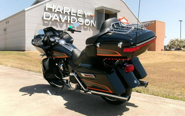 2022 Harley-Davidson® FLTRK - Road Glide® Limited