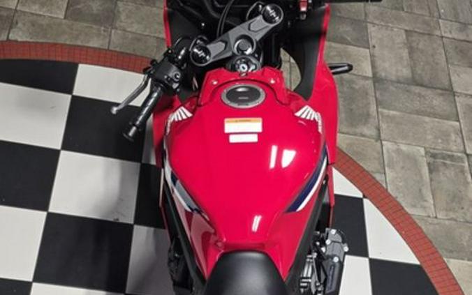 2026 Honda® CBR650R E-Clutch