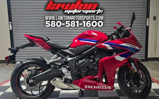 2026 Honda® CBR650R E-Clutch