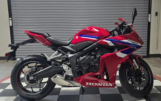 2026 Honda® CBR650R E-Clutch