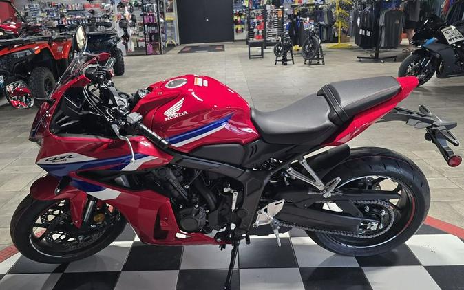 2026 Honda® CBR650R E-Clutch