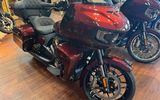2026 Indian Motorcycle® Pursuit Dark Horse®