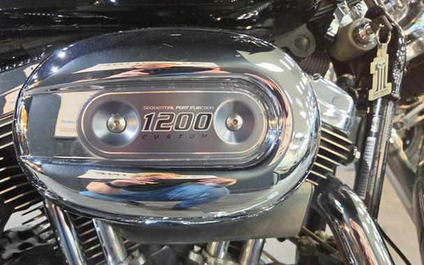 2017 Harley-Davidson Sportster XL1200C - 1200 Custom
