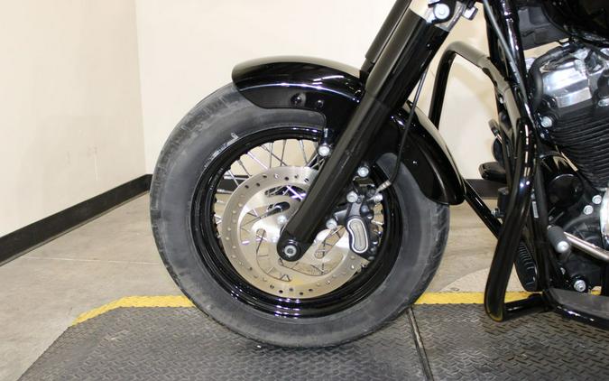 2019 Harley-Davidson® FLSL - Softail® Softail Slim®