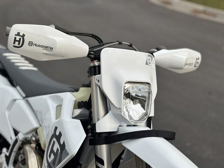 2025 Husqvarna TE 300 Pro