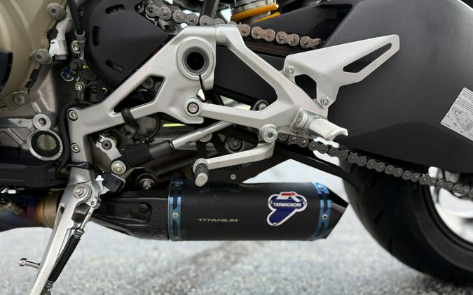 2022 Ducati Streetfighter V4 S Dark Stealth - 08220C
