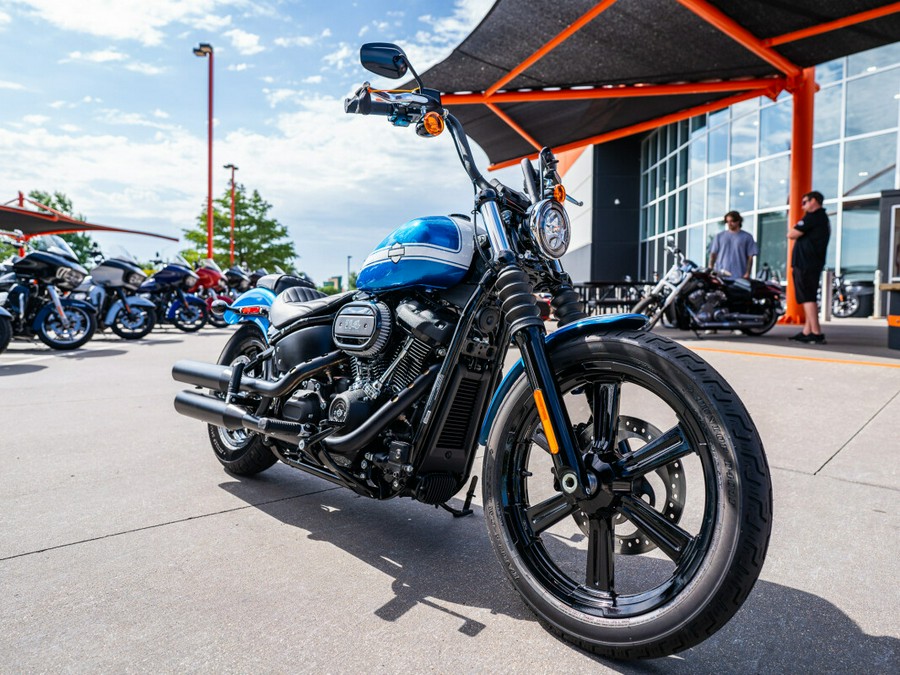 Custom Painted 2023 Street Bob 114 FXBBS