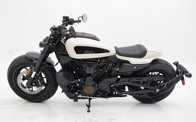 2022 Harley-Davidson Sportster S Review [w/ Mid-Control Kit]