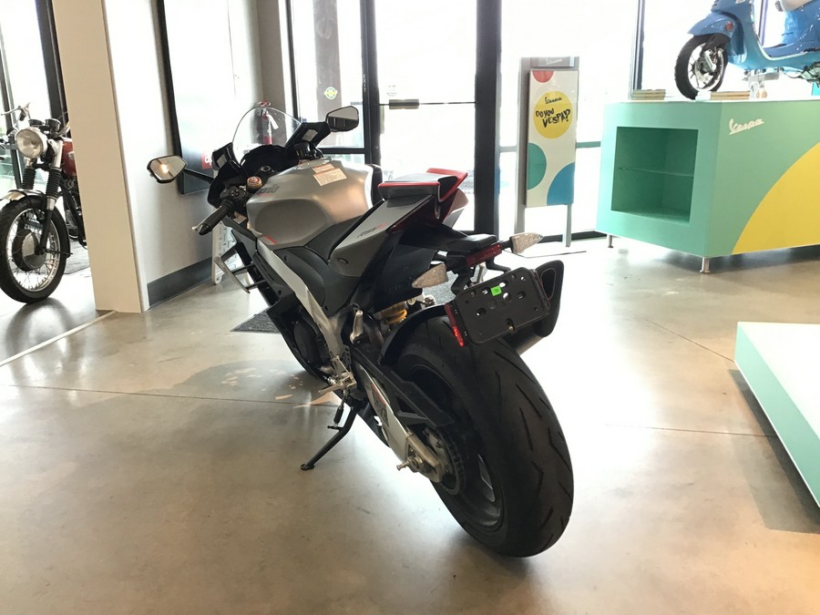 2021 Aprilia RSV4 1100