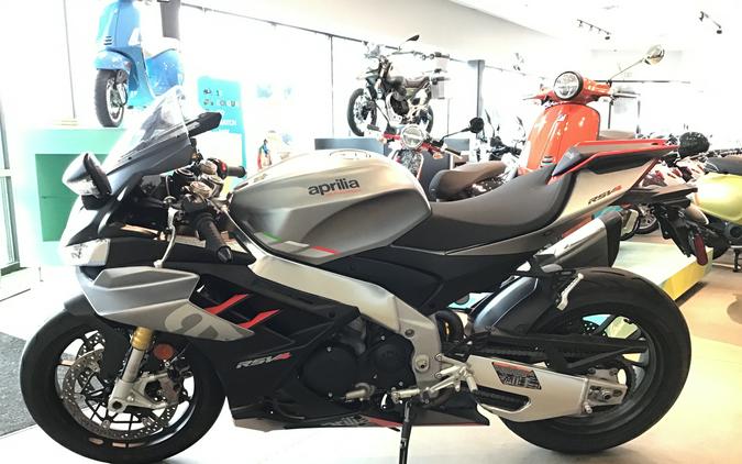 2021 Aprilia RSV4 1100