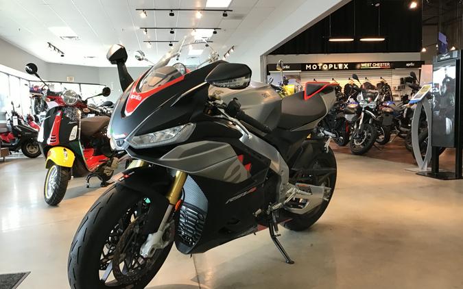 2021 Aprilia RSV4 1100