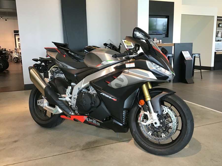 2021 Aprilia RSV4 1100