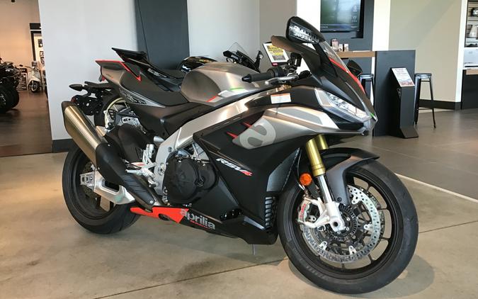 2021 Aprilia RSV4 1100