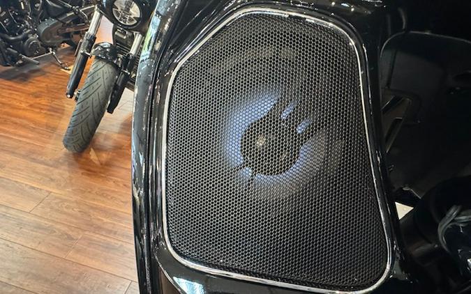 2026 Indian Motorcycle® Challenger 112 Limited with PowerBand Audio Package